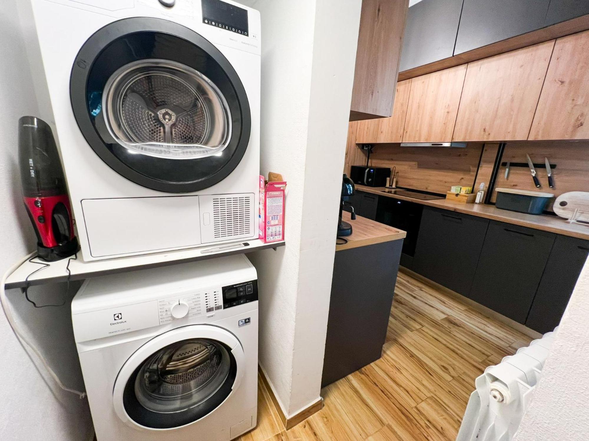 Perfect Long-Term Stay Stylish And Spacious Top Center Next To Vitosha Blvd Sofia Zewnętrze zdjęcie